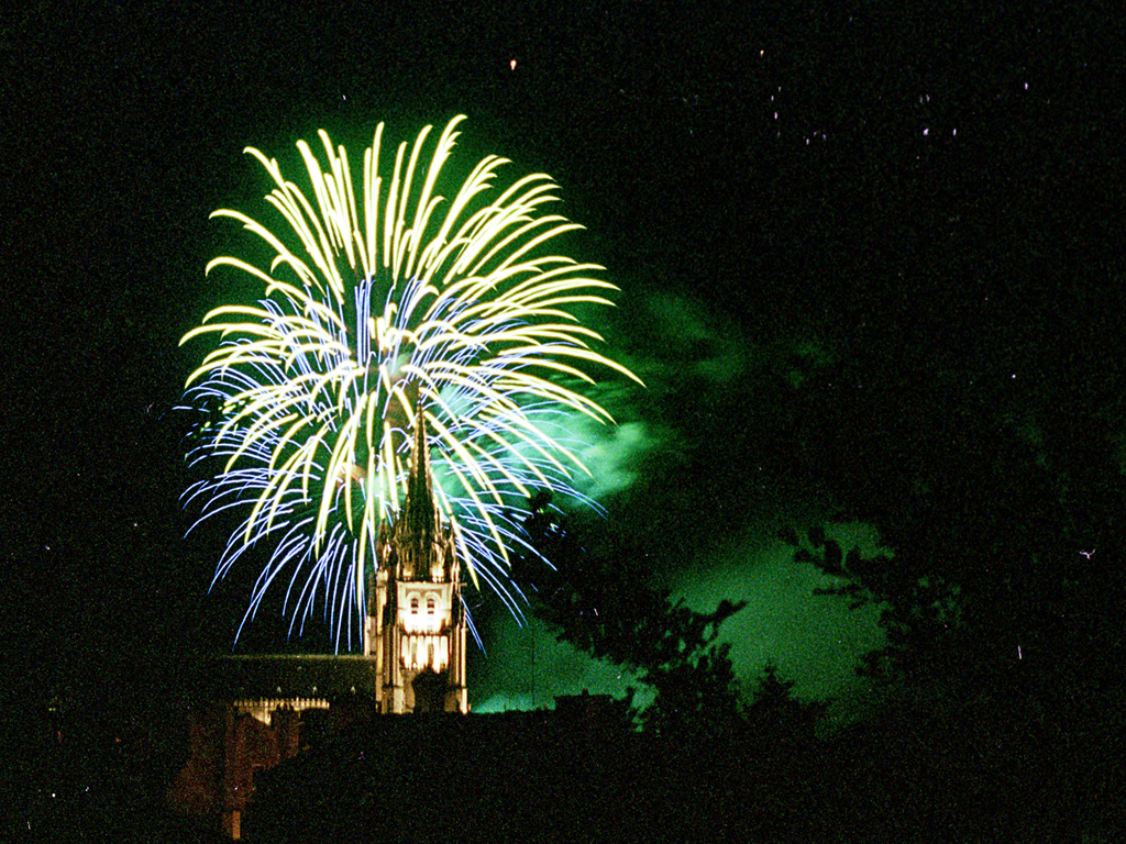 Image d'illustration de FEU D’ARTIFICE ET BAL