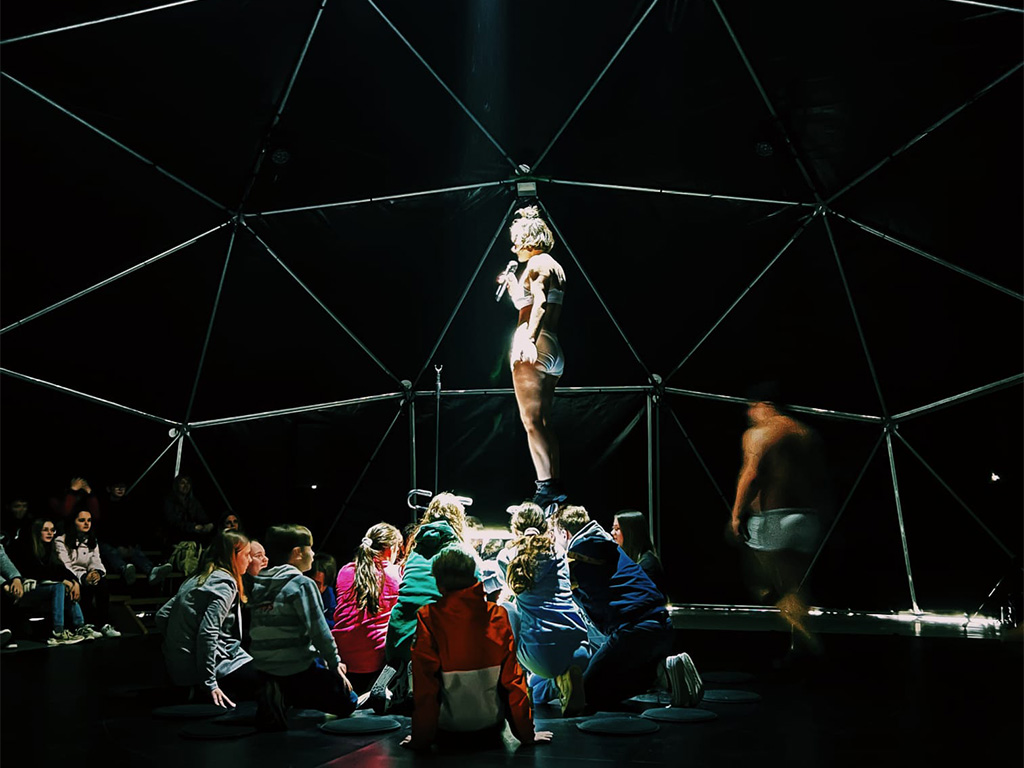Image d'illustration de ATELIER CIRQUE & PORTÉE
