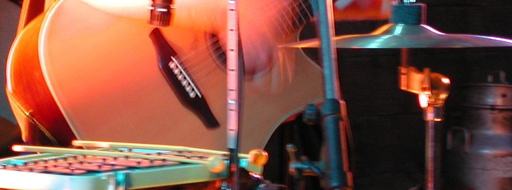 Image d'illustration de la page TROIS ALBUMS TROIS GUITARES